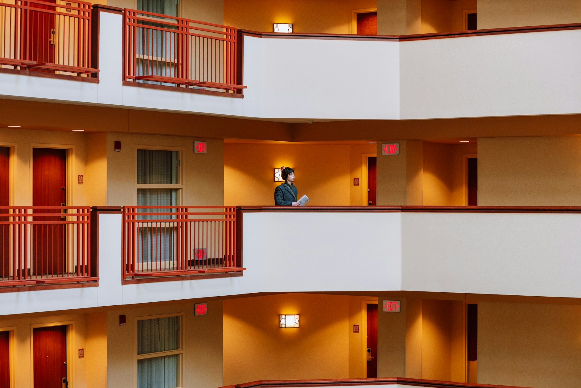 Tips for Managing Multi-Language, Multi-Skill Hospitality Teams