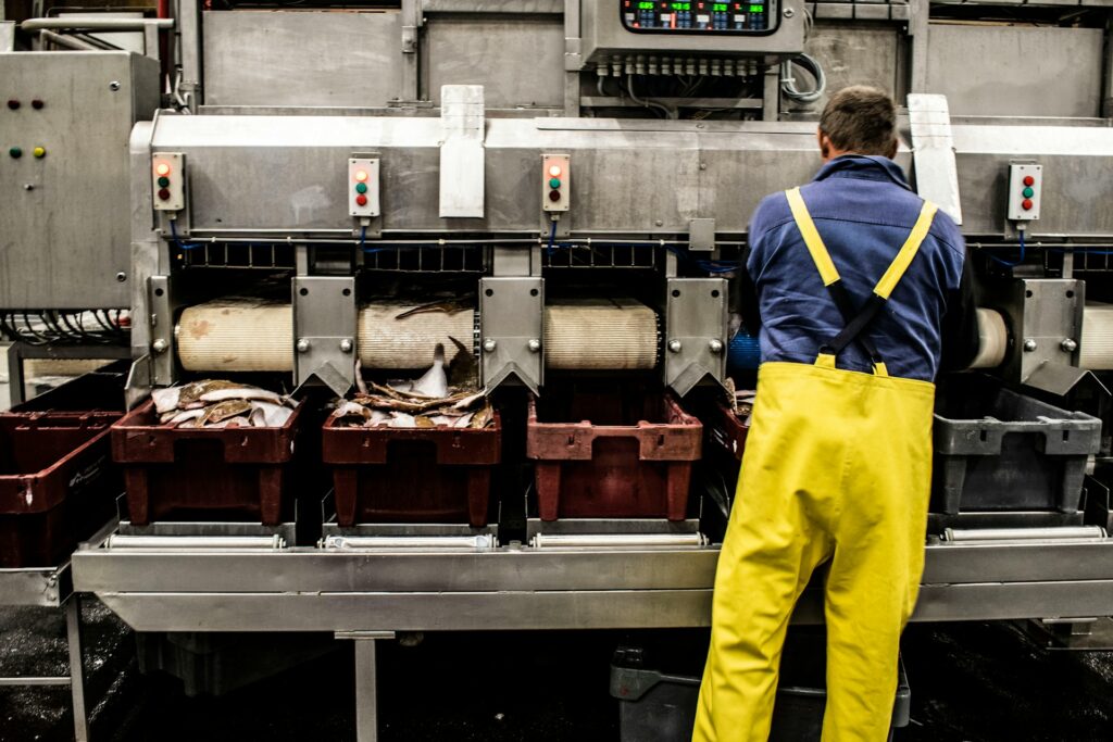 Manufacturing Staffing in 2026: How Snelling Helps You Plan for 2027 Workforce Needs